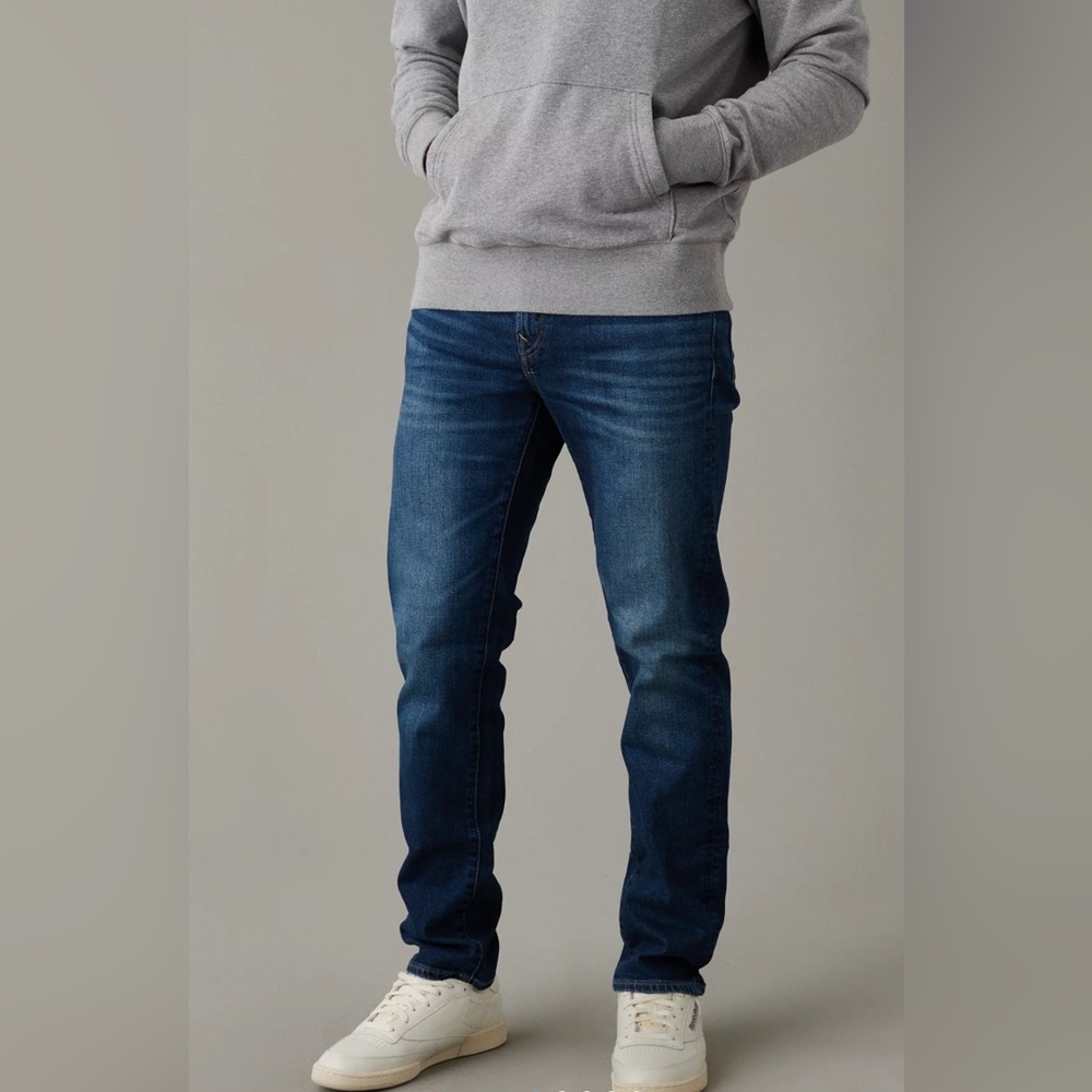 American Eagle Airflex + Slim Straight 33x32